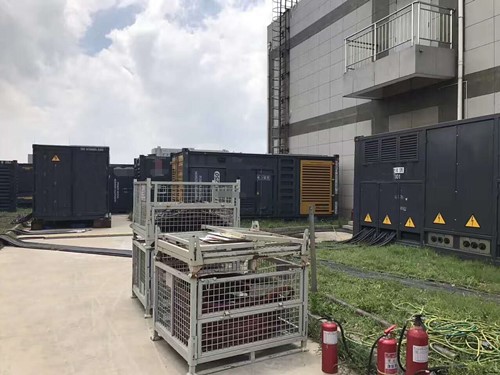 建平除了定期检查，还有哪些方法可以及时发现接触式转速表探头的磨损？